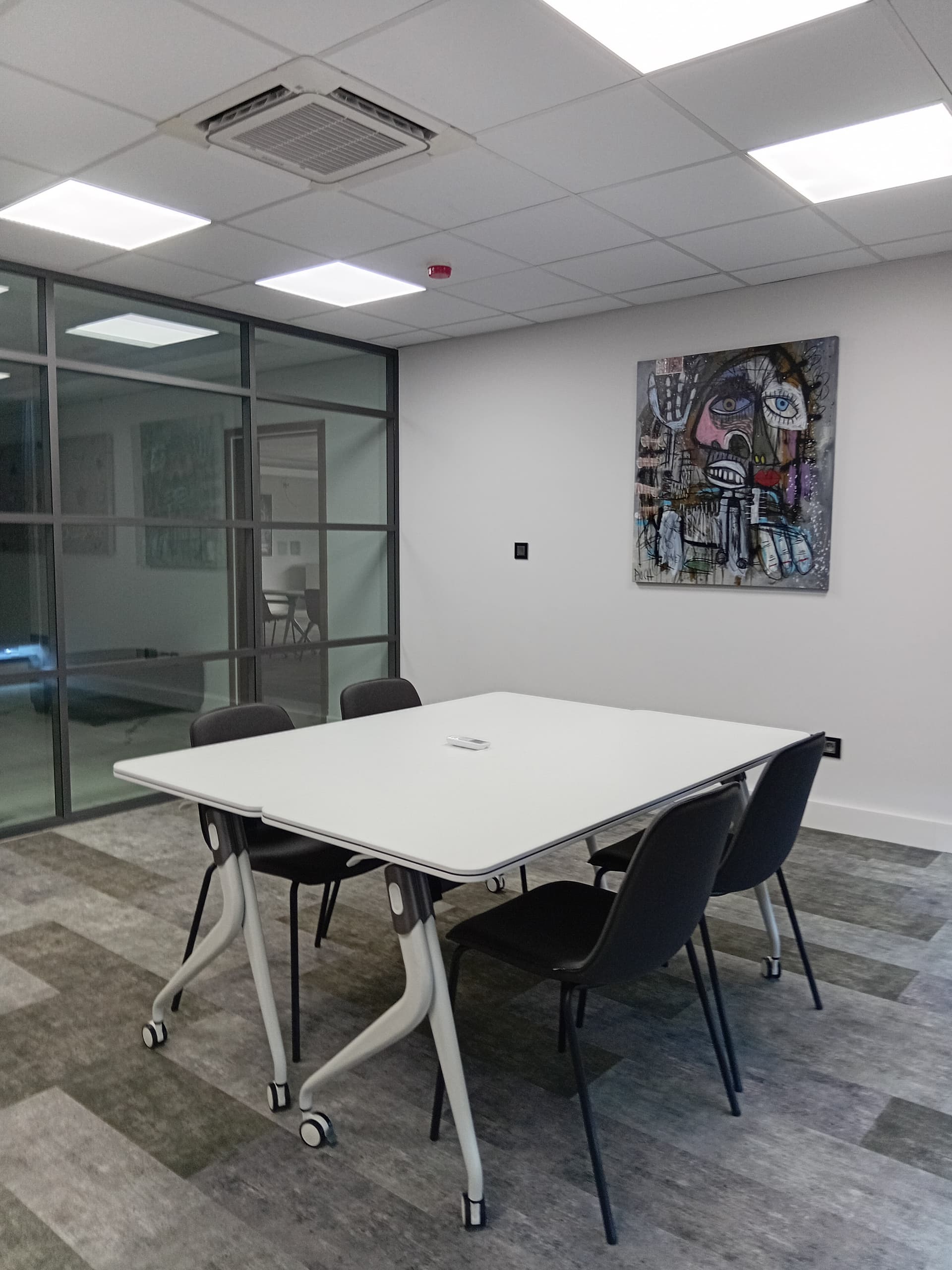 Your Office Away From Office. — photo 3